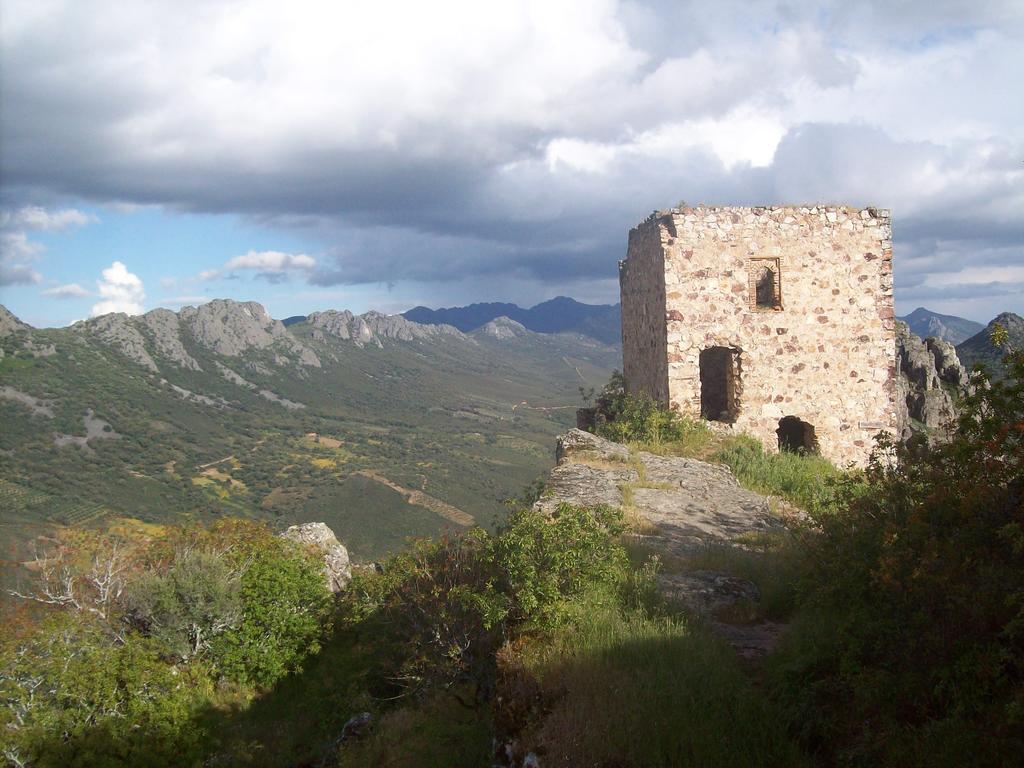 El Nido De La Collalba Apartamento Cabañas del Castillo Exterior foto